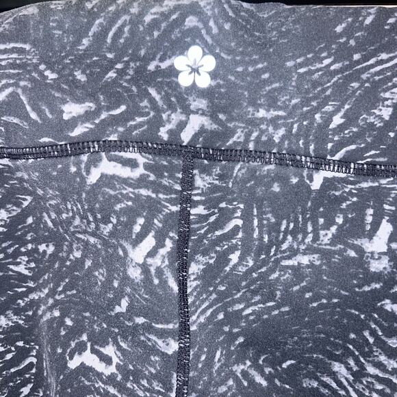 Tuff Athletics Women's Gray Print Grey Leggings Yoga Pants Size XL - Picture 5 of 10